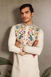 Embroidered Kurta for Mens Wear